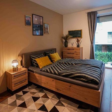 Danube Family Premium Apartment Budapest Bagian luar foto