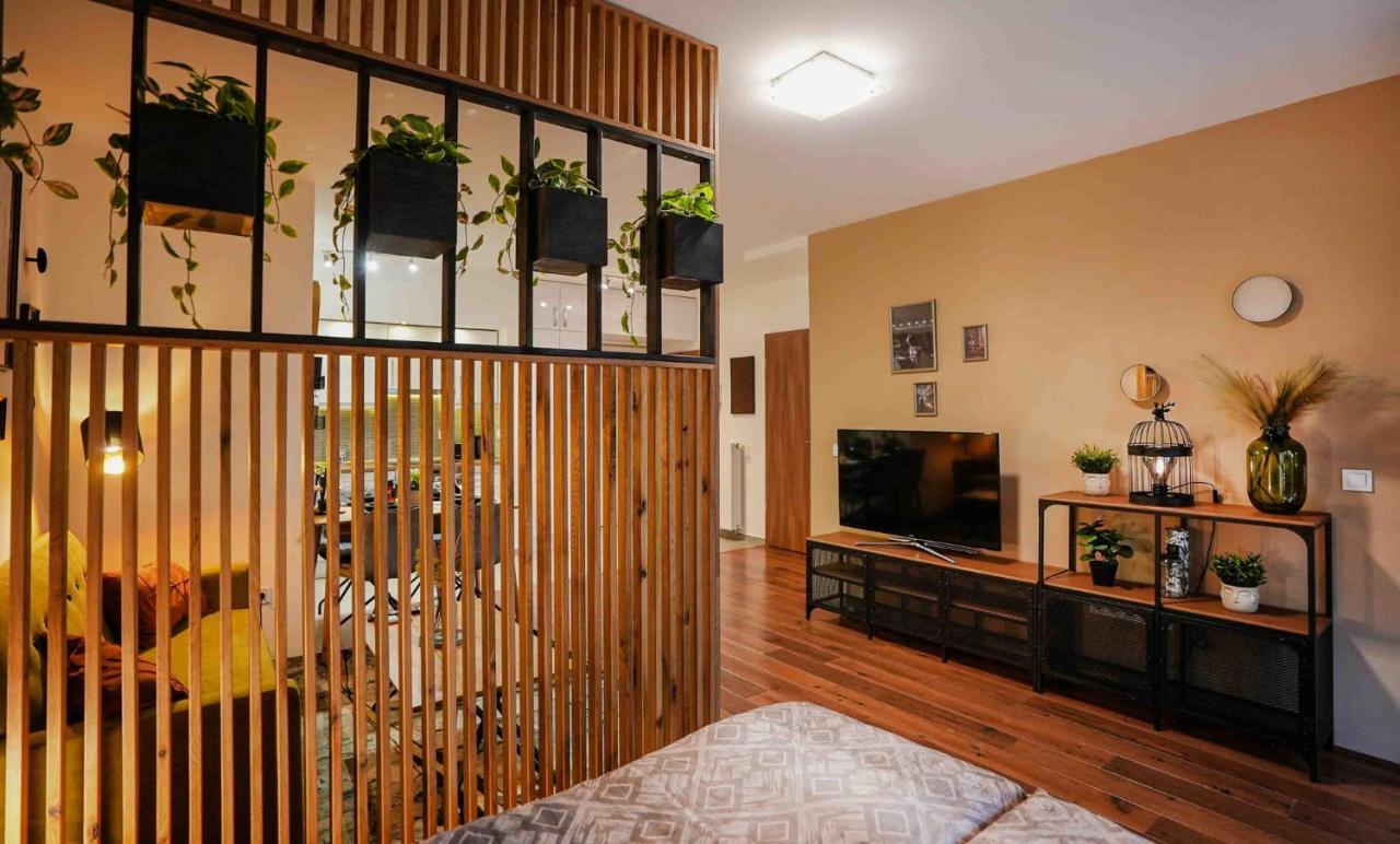 Danube Family Premium Apartment Budapest Bagian luar foto