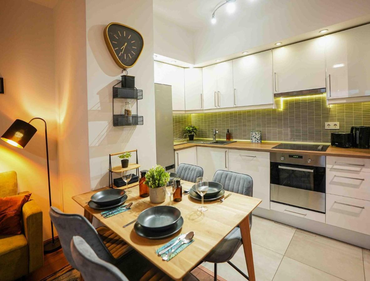 Danube Family Premium Apartment Budapest Bagian luar foto